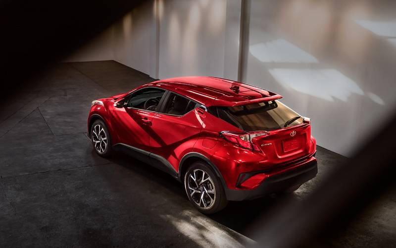 Comparison Toyota CHR 2018 vs Toyota Yaris Cross Hybrid 2021 Comparison Toyota CHR 2018 vs Toyota Yaris Cross Hybrid 2021